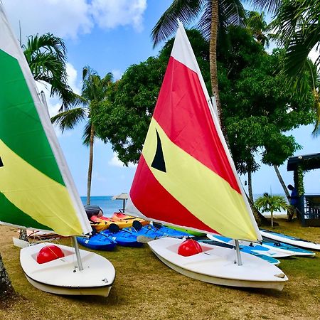 ホテル Starfish Tobago Black Rock エクステリア 写真