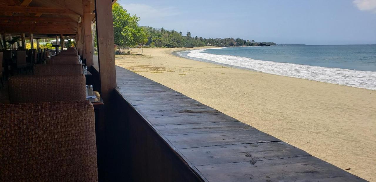 ホテル Starfish Tobago Black Rock エクステリア 写真