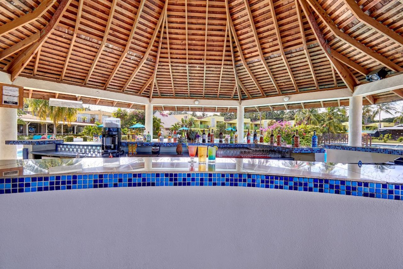 ホテル Starfish Tobago Black Rock エクステリア 写真