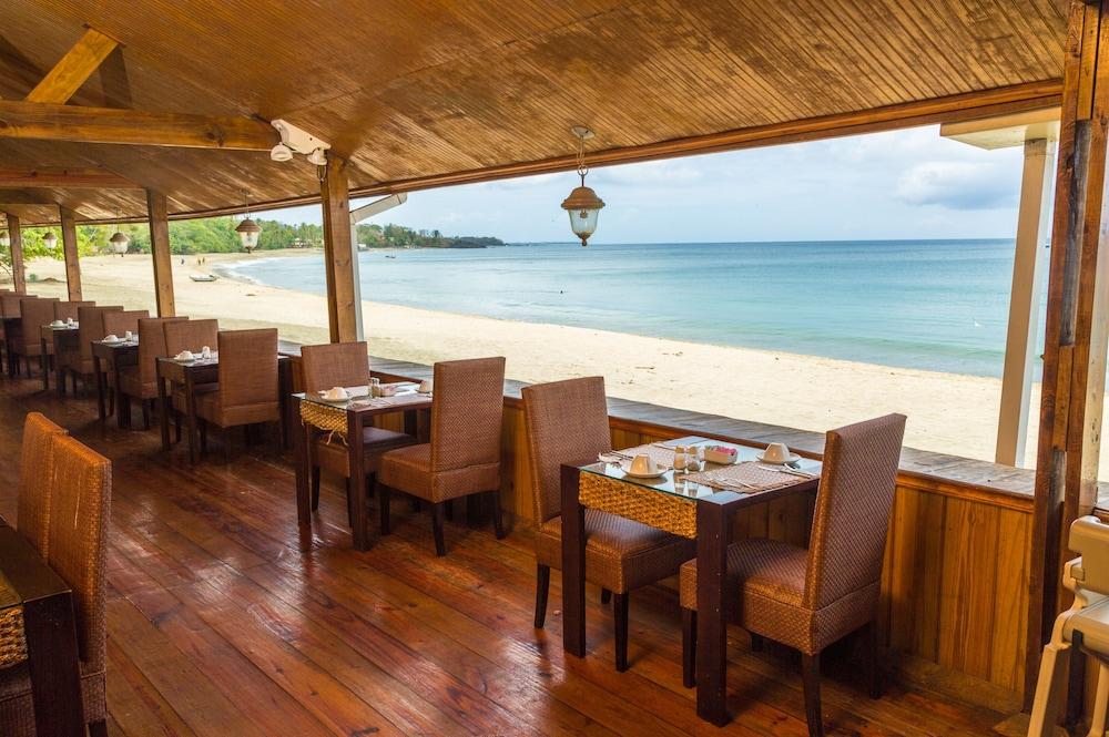 ホテル Starfish Tobago Black Rock エクステリア 写真
